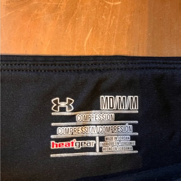 Under armour women’s compression capris - Picture 2 of 4